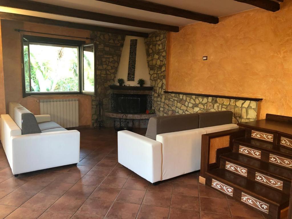 Villa Jari كاريني المظهر الخارجي الصورة